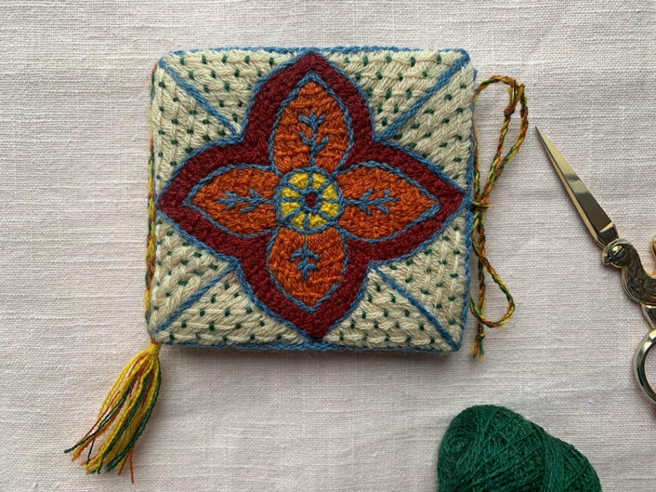 Carnet Aiguilles Clématite Pourpre Point de Bayeux