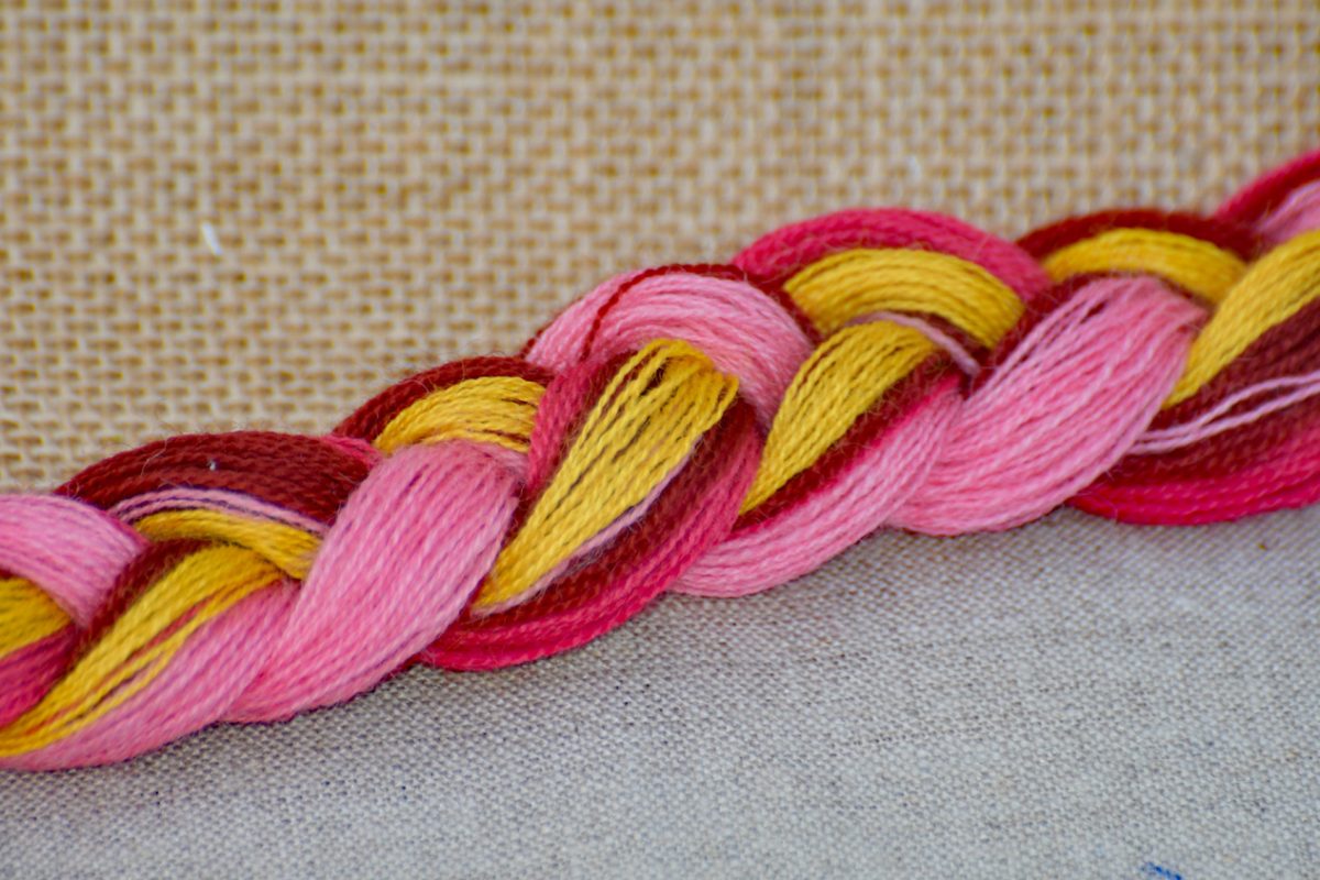 Tresse biscornu Rose Fil de Mathilde