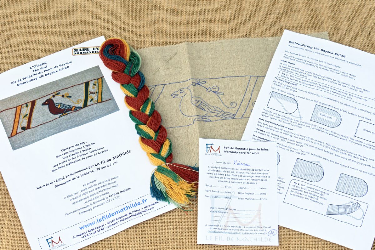 Kit à broder L'oiseau contenu