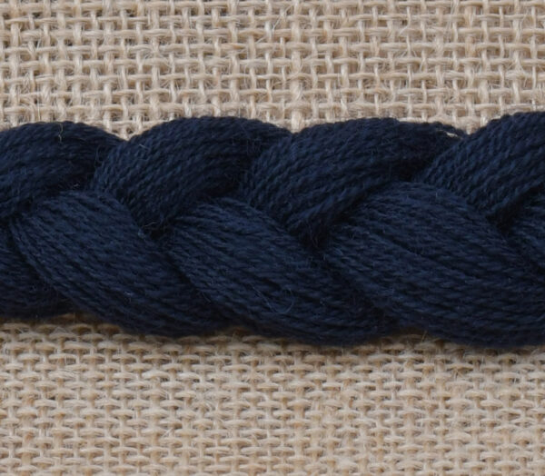 Tresse laine à broder Bleu Marine Bayeux détail Fil de Mathilde