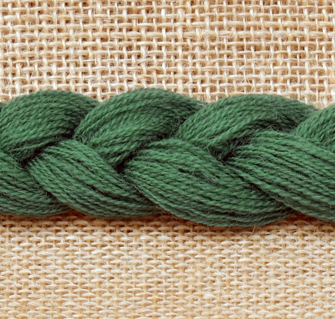 Tresse laine à broder vert foncé Bayeux détail Fil de Mathilde