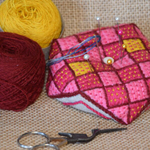 Kit le Fil de Mathilde Biscornu Rose Point de Bayeux