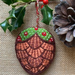 Kit de broderie Pomme de pin Point de Bayeux